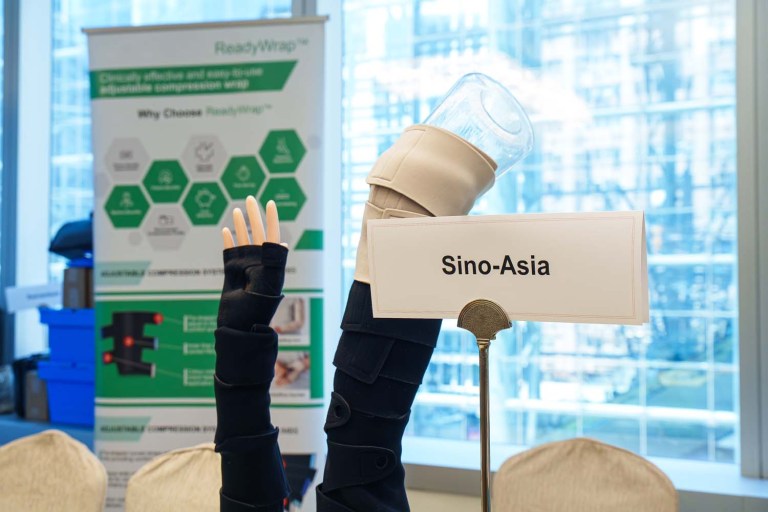 A7405287-2 FROM MR LEUNG