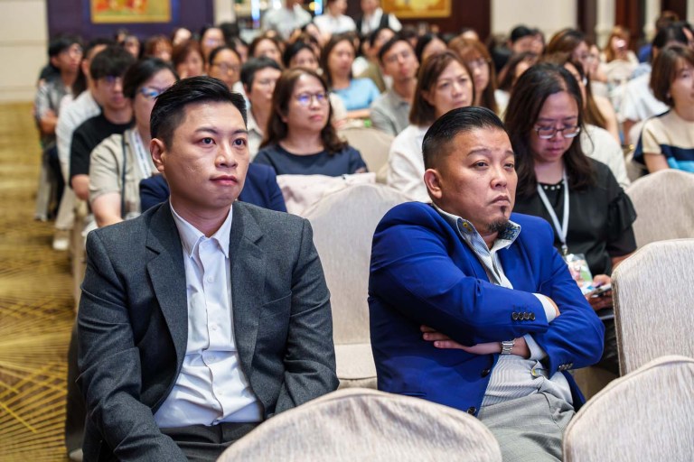 A7405505-2 FROM MR LEUNG