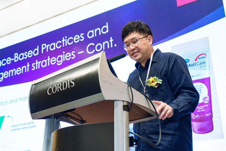 A7405647-2 FROM MR LEUNG