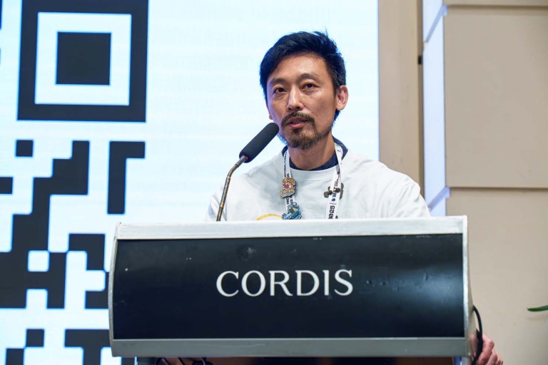 A7405670-2 FROM MR LEUNG